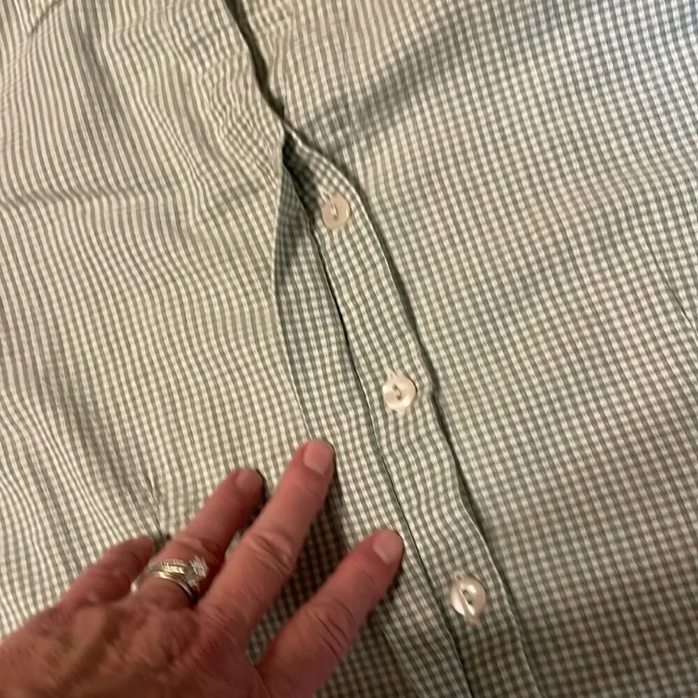 Sleeveless Button Up Maternity Shirt - Picture 3 of 7